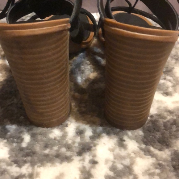 Black suede lace up heeled sandals - Picture 4 of 8